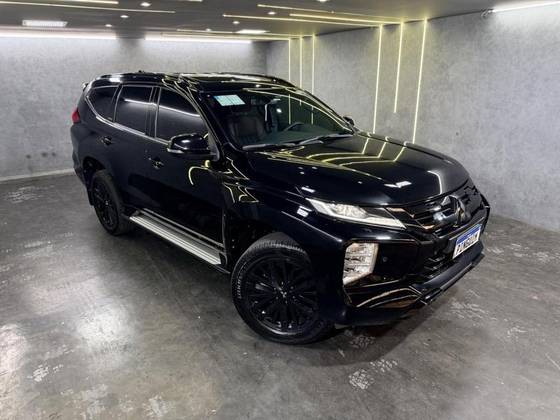 MITSUBISHI PAJERO SPORT 2.4 16V MIVEC TURBO DIESEL LEGEND BLACK AWD AUTOMÁTICO MITSUBISHI PAJERO SPORT 2.4 16V MIVEC TURBO DIESEL LEGEND BLACK AWD AUTOMÁTICO